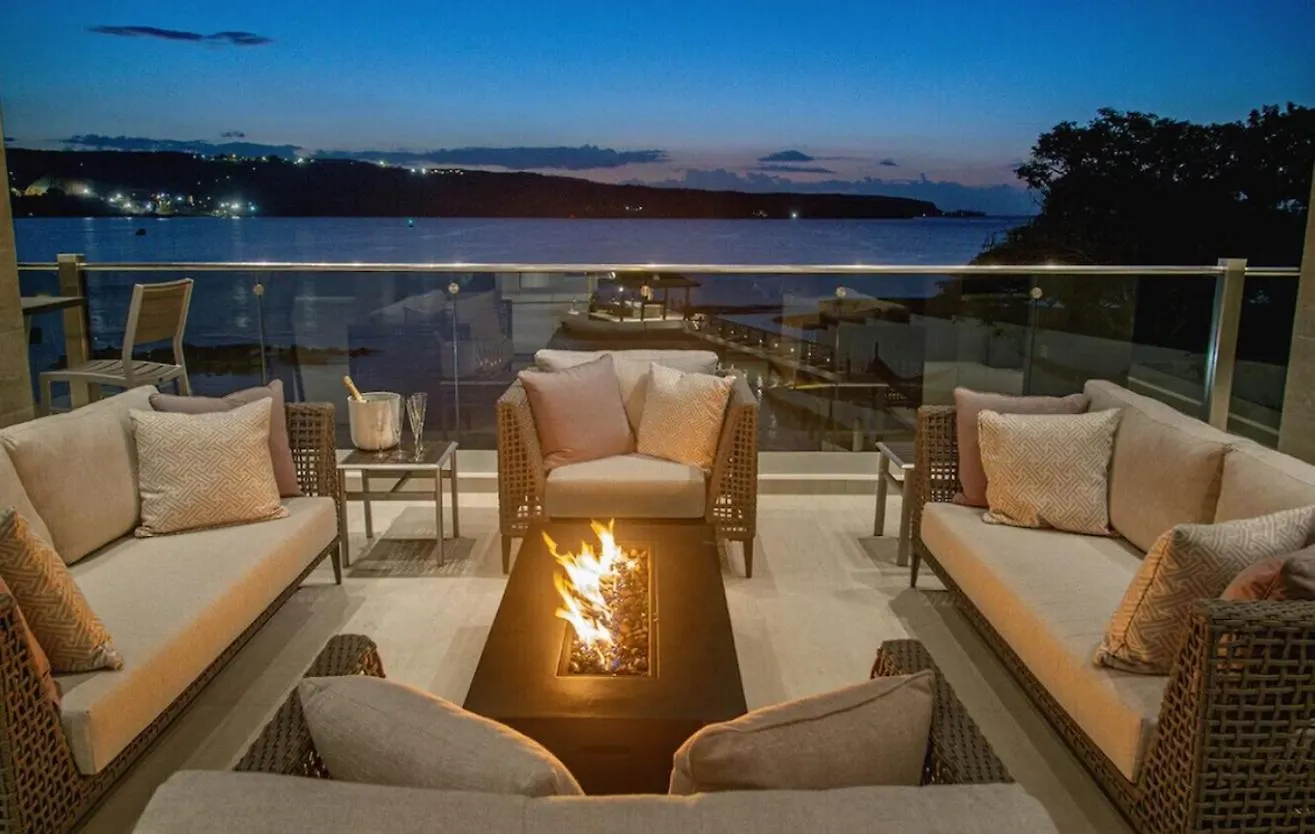 Happy Hour Villa Luxury Beachfront Retreat Ocho Rios